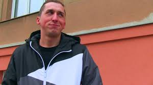 Czech Hunter 413 | GayMobile.fr