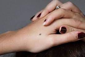 50 Perfectly Tiny Tattoos That Can Be Covered Or Shown At Will Hand Tattoos Small Hand Tattoos Simple Hand Tattoos