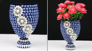 First of all collect some used plastic bottles. How To Make A Plastic Bottle Flower Vase For Home Decoration Plastic Bottle Craft Ideas Artofit