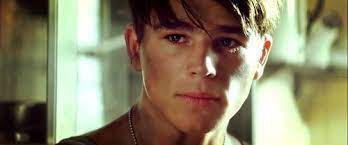 It follows the drama and love lives of best friends rafe. Josh Hartnett And Girlfriend Tamsin Egerton Are Expecting Their First Child Josh Hartnett Pearl Harbor Josh Hartnett Pearl Harbor Movie