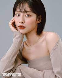 She is known for the 2014 television drama schoolgirl detectives and true beauty. Kang Minah Cosmopolitan X Clalen