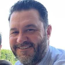 Brian Gadbois's Instagram, Twitter & Facebook