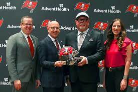 Glazer purchased the tampa bay buccaneers franchise on january 16, 1995, following the death of former owner hugh culverhouse. How The Glazers And Tampa Bay Buccaneers Tom Brady Coup Inspired Manchester United S Recruitment Manchester Evening News