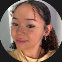 Tandi Mosier's Instagram, Twitter & Facebook