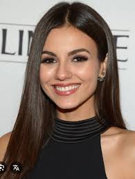 Anyone else see Victoria Justice in Megan a little? Both gorgeous 🥹
