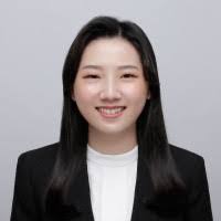 Lin Wei's Instagram, Twitter & Facebook