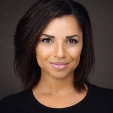 Courtney Diamond's Instagram, Twitter & Facebook