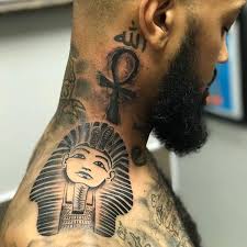 Tatouages Et Significations Egyptiennes Frappantes Club Tatouage Egyptian Tattoo Tattoos African Tattoo