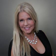 Kimberley Doering (@kimsellsarizona)