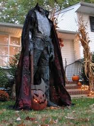 Auch der kürbis geist auf der schaukel sieht in deinem garten wirklich schaurig aus und liefert den gewollten gruselkick. Halloween Deko Garten Halloween Deko Garten In 2020 Halloween Yard Halloween Graveyard Halloween Outside