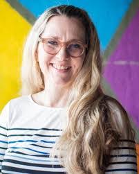 Renee Burgard's Instagram, Twitter & Facebook