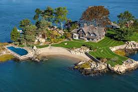 A Year Round Island In Connecticut Island House Island Private Island
