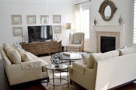 Fernseher Vor Fenster Aufstellen Tv Gerat Im Wohnzimmer Couch Design Kommode Bilder Ka Livingroom Layout Living Room Design Layout Living Room Furniture Layout