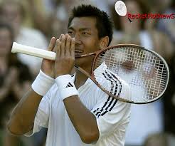 Tennis) เป็นกีฬาที่เล่นในร่มหรือกลางแจ้ง แบ่งเป็น 2 ฝ่ายแข่งกัน โดยมีผู้เล่นในประเภทเดี่ยวฝ่ายละ 1 คน และผู้เล่นในประเภทคู่ฝ่ายละ 2. à¸›à¸£à¸°à¸§ à¸• à¸ à¸¬à¸²à¹€à¸—à¸™à¸™ à¸ª Tennis Tennisthe Com