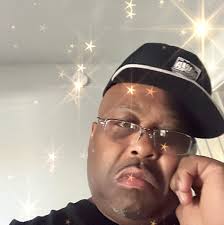 ❤️The 1988 Chevrolet Monte Carlo SS is a classic American muscle car known  for its sleek design and powerful engine. This particular model has been  tastefully modified with custom wheels and a