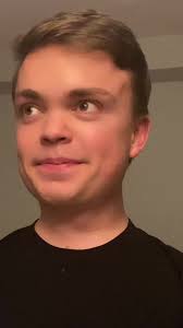 Consistent Style: A Simple Fashion Look