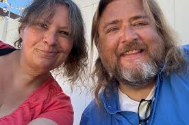 🌴A warm welcome to our new members! ☀️ Let us know where you are from.  Whitney Marie, Sal Oliveri, Cj Holland, Diana Jane, Lizzy LaBarre, Kevin  Field, Bioluxemd , Tammy Donette Danielson,