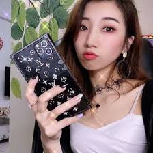 Anne Leo (designeriphonecase)