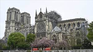 Découvrez la boutique officielle de la cathédrale. France Notre Dame Reconstruction Stalled Amid Covid 19