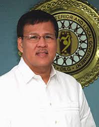 Robredo no longer 'acting' DILG secretary, gets regular appointment from  Aquino