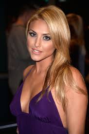 Sharknado S Cassie Scerbo Joins Baby Daddy The Hollywood Reporter