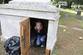 Where are the mausoleums in mountain view ca? Mountain View Cemetery From The Office Iamnotastalker