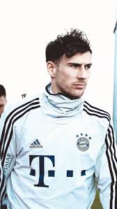 Browse millions of popular bundesliga wallpapers and. Tf Sport Edit On Twitter Leon Goretzka Wallpaper Header Goretzka Miasanmia