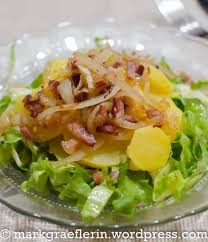 Endiviensalat Mit Knoblauchdressing Kartoffeln Speck Und Zwiebeln Endiviensalat Salat Endivie