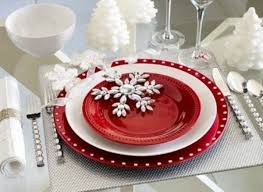Elegant Christmas Table Ideas Christmas Dinner Table Setting White Red Silver Christmas Dinnerware Christmas Dinnerware Sets Christmas Table Settings