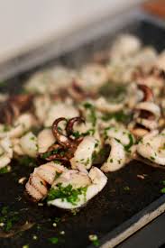 Calamars Sautes A La Persillade Salicornes Persillees Les Delices De Marina Recette Encornet Recette Poisson Calamar