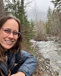 Tracy Munson's Instagram, Twitter & Facebook