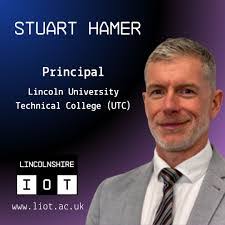 Stuart Hamer's Instagram, Twitter & Facebook