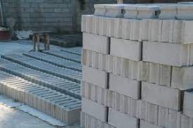 Batako merupakan salah satu bahan bangunan yang bisa digunakan sebagai pengganti batu bata atau pengganti lantai teras rumah atau kita bisa lihat di depan area kantor atau rumah yang lainya. Jual Batako Dan Paving Jogja Antar 085708100051 Harga Batako Murah Di Jogja 085708100051