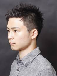 丸顔 ショートヘア メンズ特集 メンズファッションメディア otokomae メンズカット ショート 髪型 メンズ メンズ ヘアスタイル