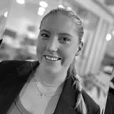 Natasha Jarrett's Instagram, Twitter & Facebook