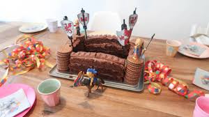 Kale pasta food decoration food cakes kids meals cake recipes cake decorating food and drink birthday cake sweets. Schokoladen Ritterburg Geburtstagskuchen Fur Echte Ritter