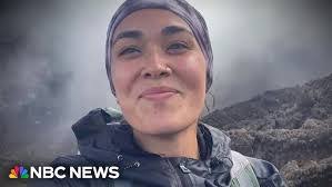 Lindsay Hatcher's Instagram, Twitter & Facebook