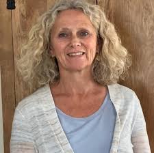 Who provides car detailing locally in York, Maine?