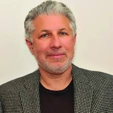 Daniel Kersten's Instagram, Twitter & Facebook