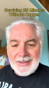 Explanation how Chris Lemons a saturation diver survived 35 minutes without  oxygen at almost 300 feet below the North Sea.