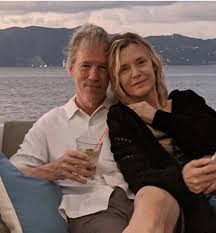 The second of four children, including sister and fellow actress dedee pfeiffer, pfeiffer attended golden. Michelle Pfeiffer Wows With Swimsuit Body At 62 Hello