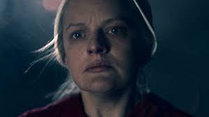 Télécharger et regarder the handmaid's tale saison 1 vostfr episode 1 en streaming gratuit, dans une société dystopique et totalitaire au très bas tau. The Handmaid S Tale Season 3 Episode 1 Recap
