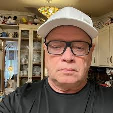 Randy Spriggs's Instagram, Twitter & Facebook