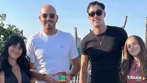 Aidaaaamc only fans this woman is appealing, well-groomed