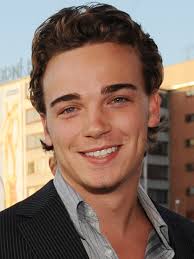 Degrassi actor appears in ER episode