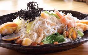 As one of the biggest shopping mall in malaysia, 1 utama has something for everyone. What To Eat One Utama