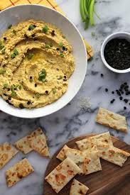 Curry Hummus With Currants And Olive Oil Lebensmittel Essen Rezepte Rezeptideen