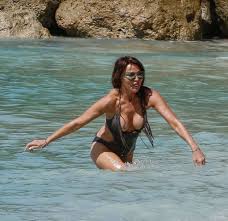 Lizzie-Cundy-17 - SAWFIRST