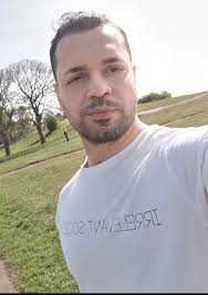 Hey everyone I looking for a room or study ? Best Regards Ali .