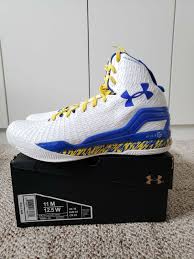 Check out the official photos of the nike kobe 9 elite brave blue. Under Armour Clutchfit Drive Stephen Curry White Taxi Mens Size 11 Stephen Curry Shoes Latest Steph Curry Shoes Curry Basketball Shoes Stephen Curry Shoes